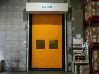 定温倉庫は温度管理を徹底しております。
