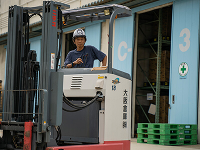 経験豊富なスタッフが丁寧迅速に作業を行います。